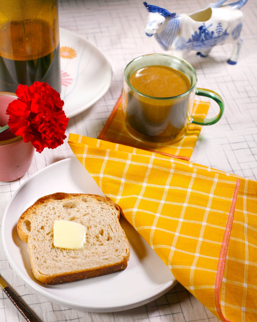 Colorful Cloth Napkins for Intentional Living (That’s Anything But Beige)