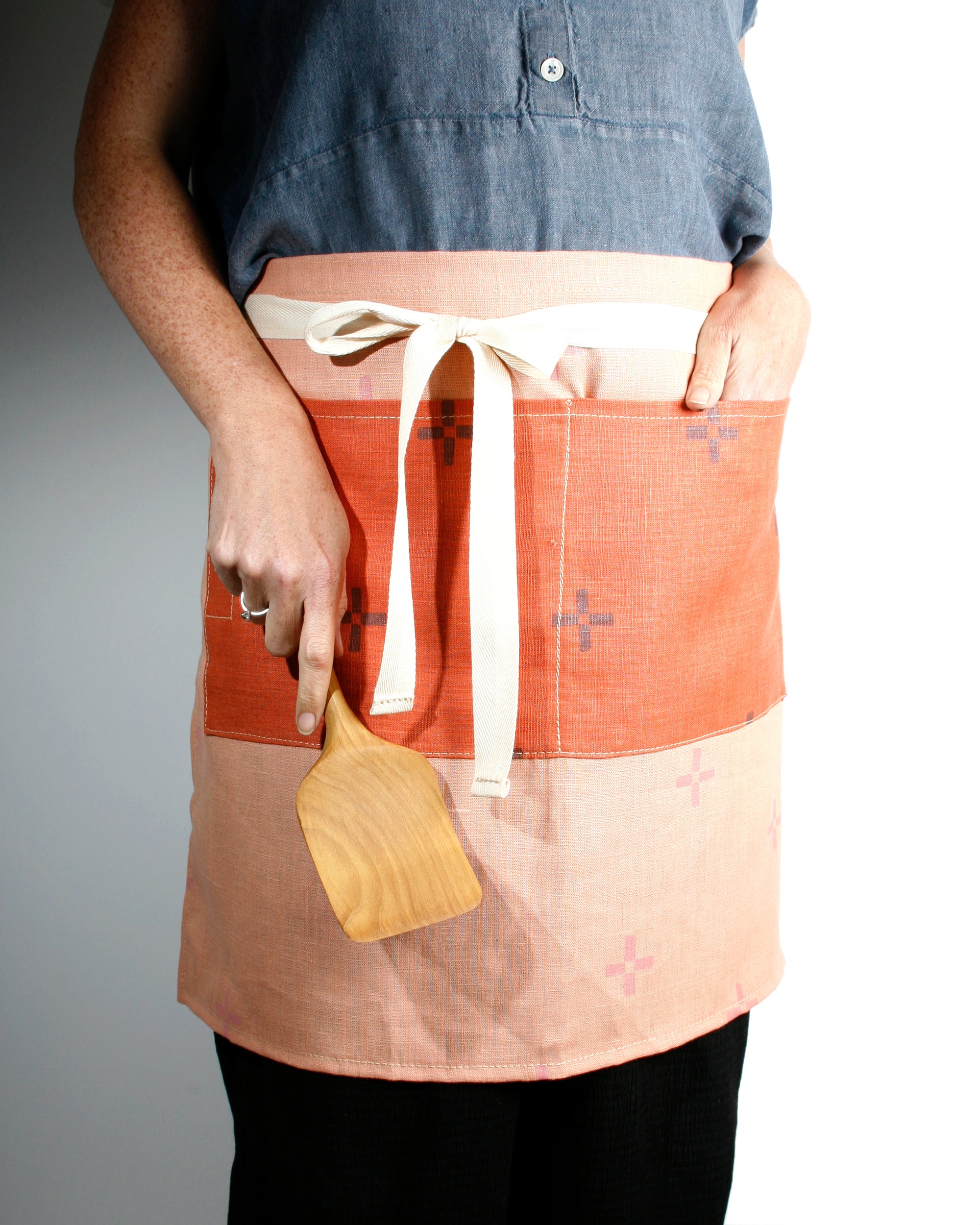'Hana' Café Apron + Tea Towel Gift Set