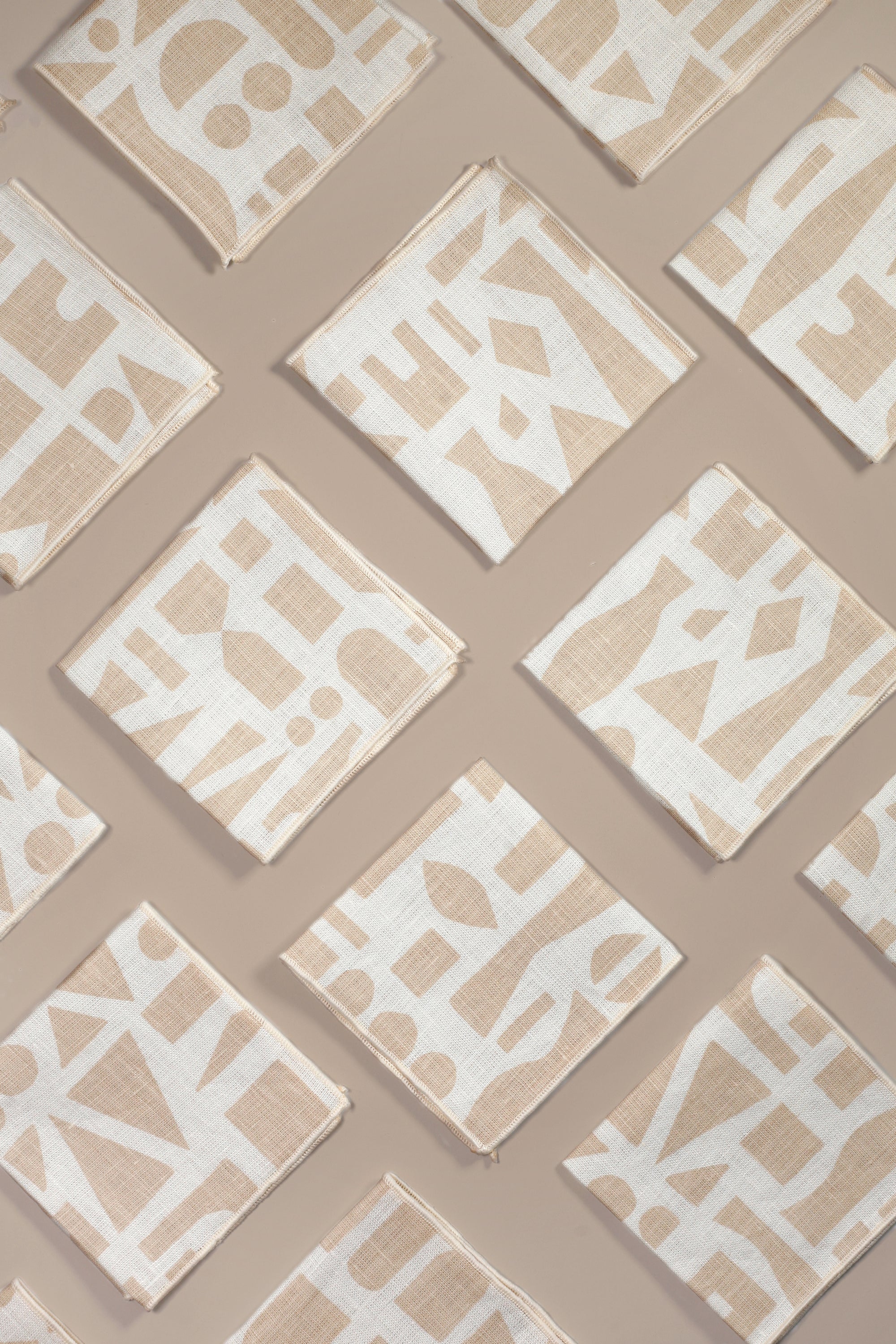 Bundle: 'Mixta' Hand-Printed Linens, Dinner and Drinks for 4